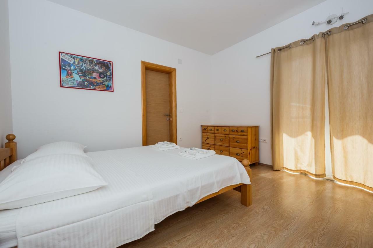 Apartments Selak Спліт Екстер'єр фото