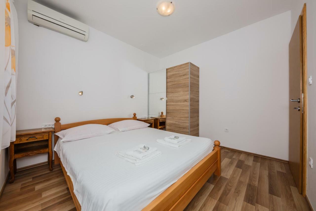 Apartments Selak Спліт Екстер'єр фото